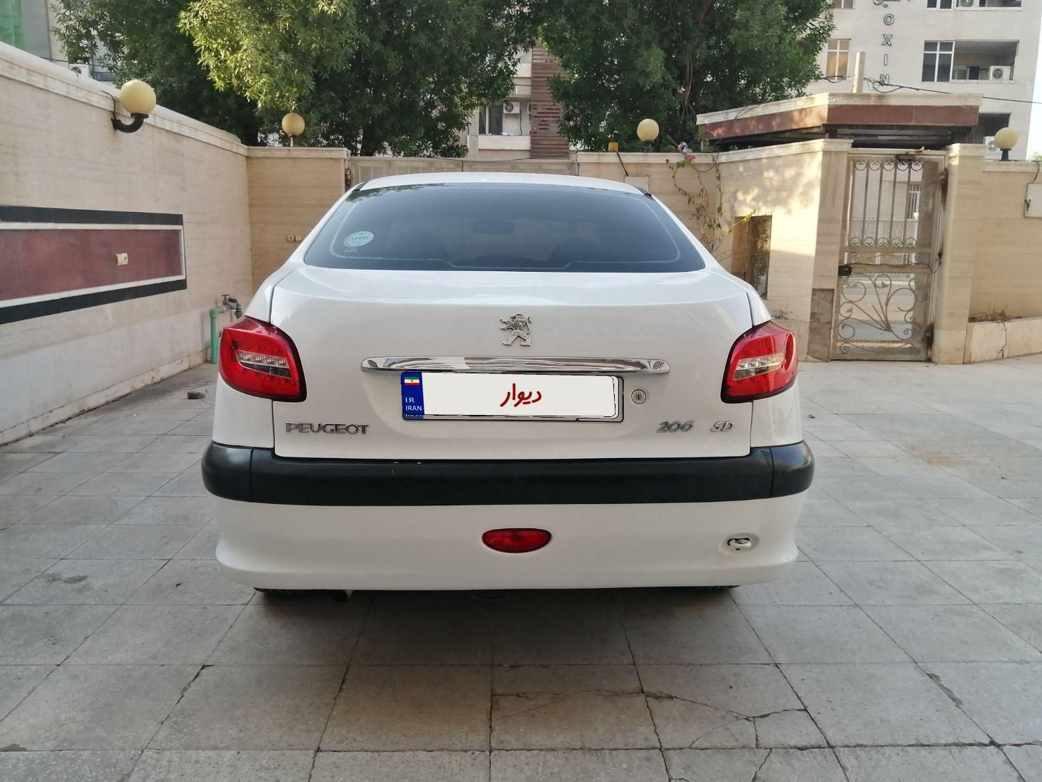 پژو ۲۰۶ صندوق دار v8 - 1400