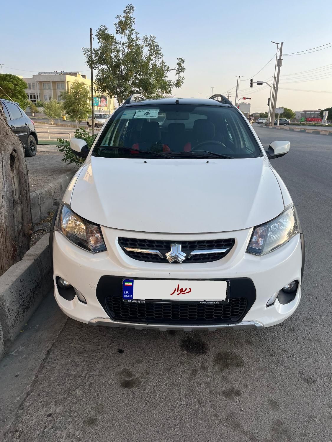 خودرو کوییک، R آگهی ann_18719670