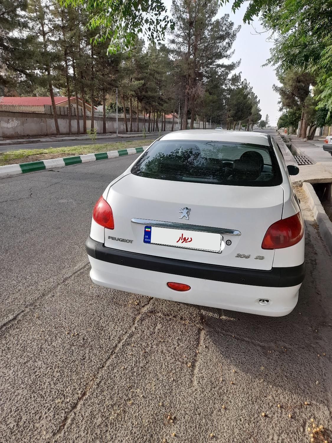 خودرو پژو، ۲۰۶ صندوق دار آگهی ann_18719761