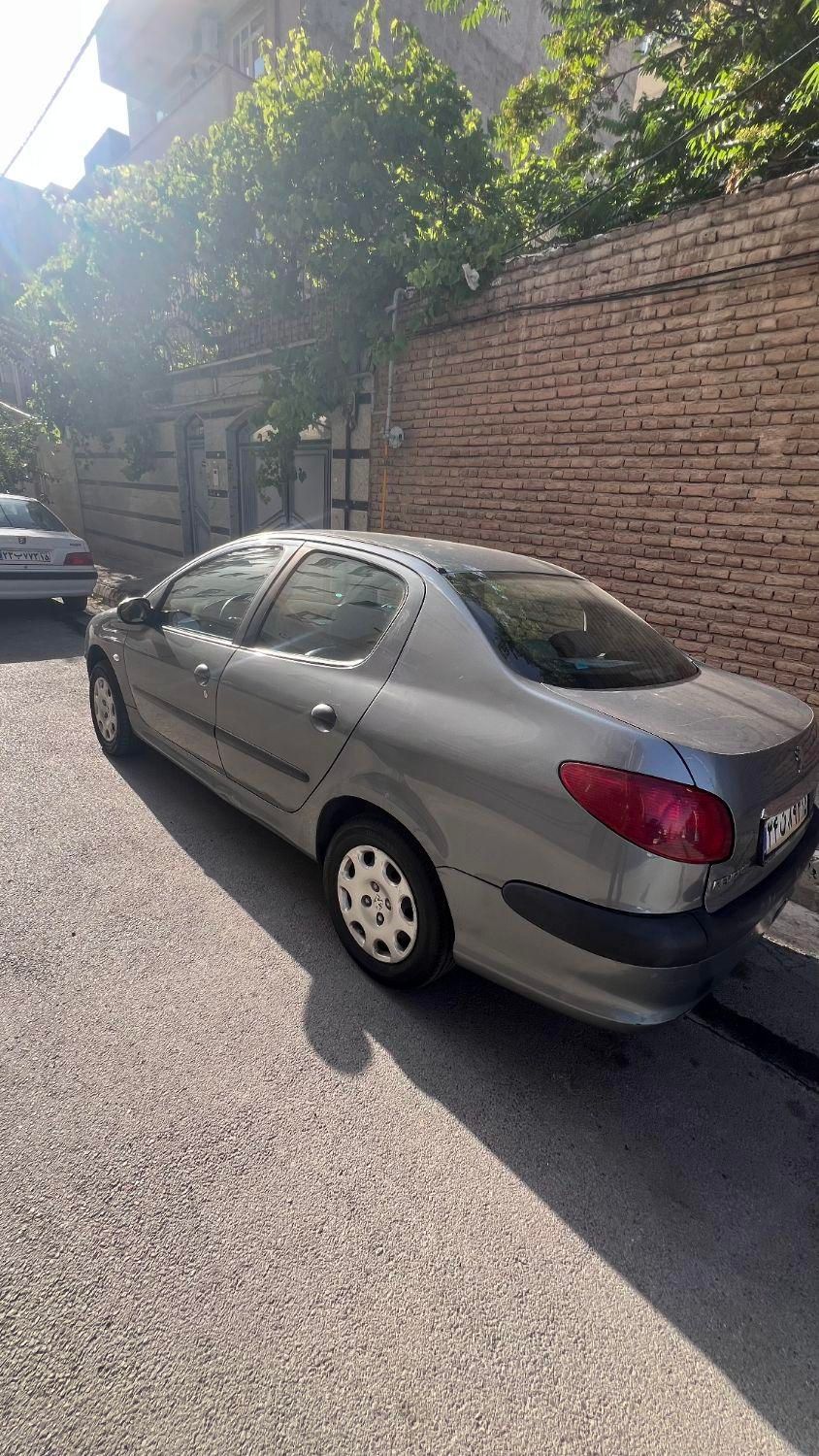 پژو ۲۰۶ صندوق دار v8 - 1389