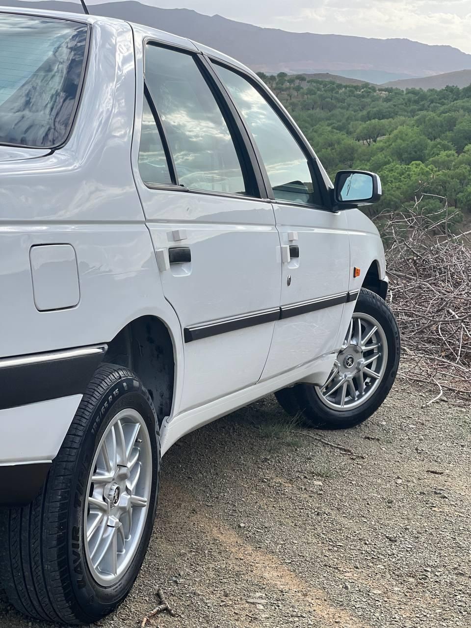 پژو 405 SLX بنزینی TU5 - 1391