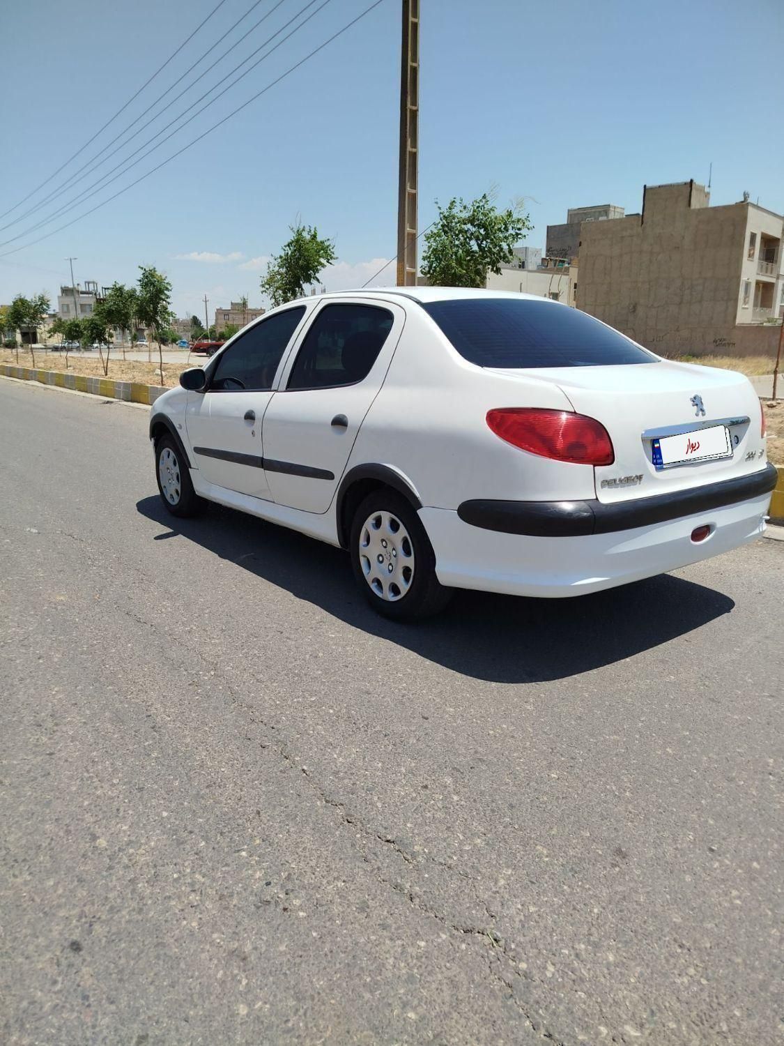 پژو ۲۰۶ صندوق دار v20 - 1388