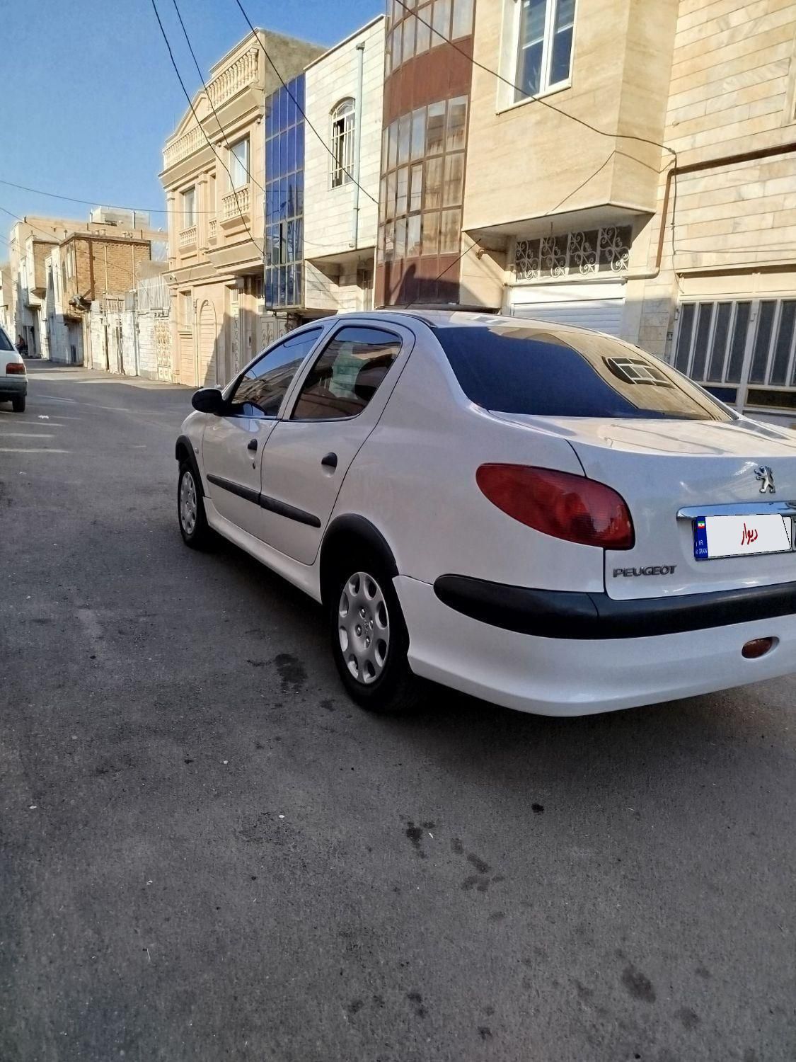 پژو ۲۰۶ صندوق دار v20 - 1388