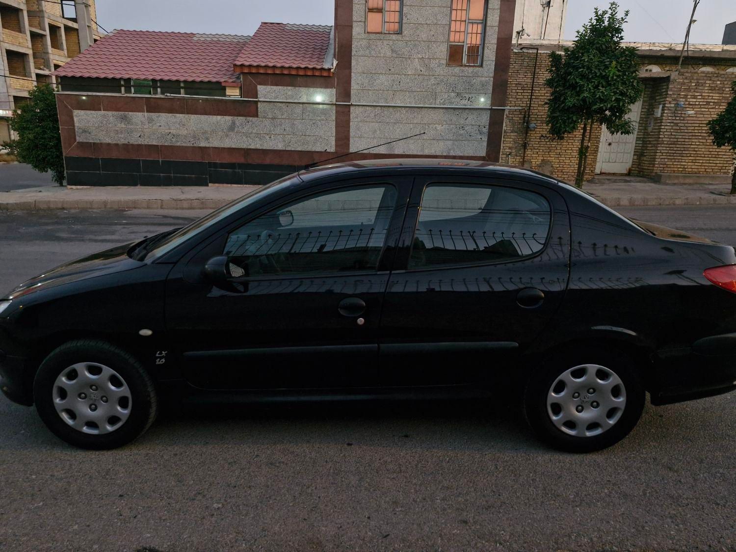 پژو ۲۰۶ صندوق دار v8 - 1394