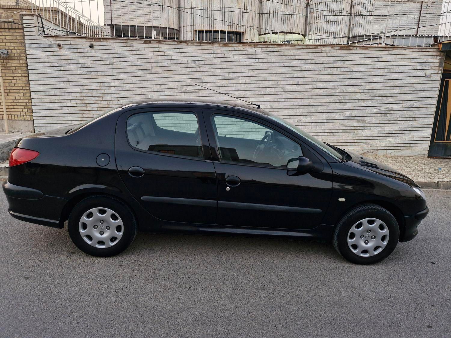 پژو ۲۰۶ صندوق دار v8 - 1394