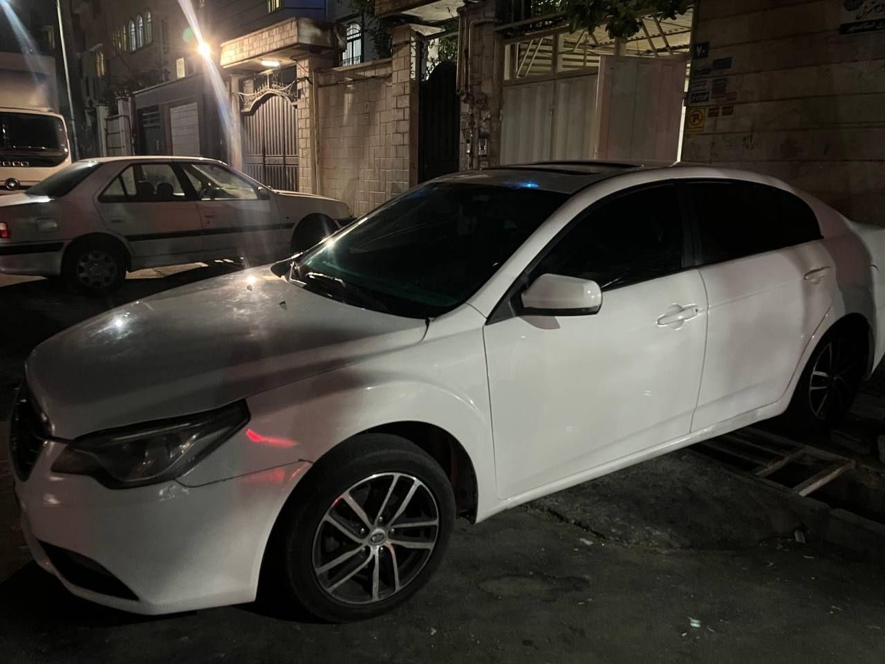 خودرو بسترن، B50F آگهی ann_18721384