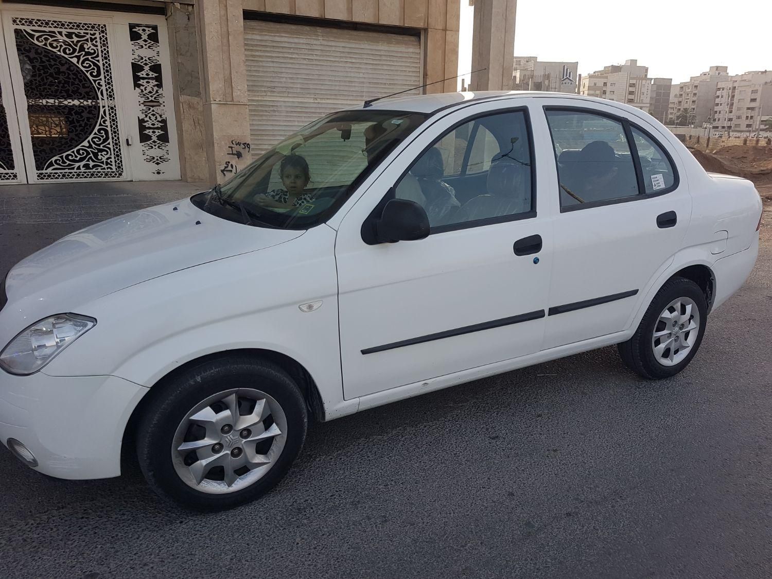 تیبا صندوق دار SX - 1401