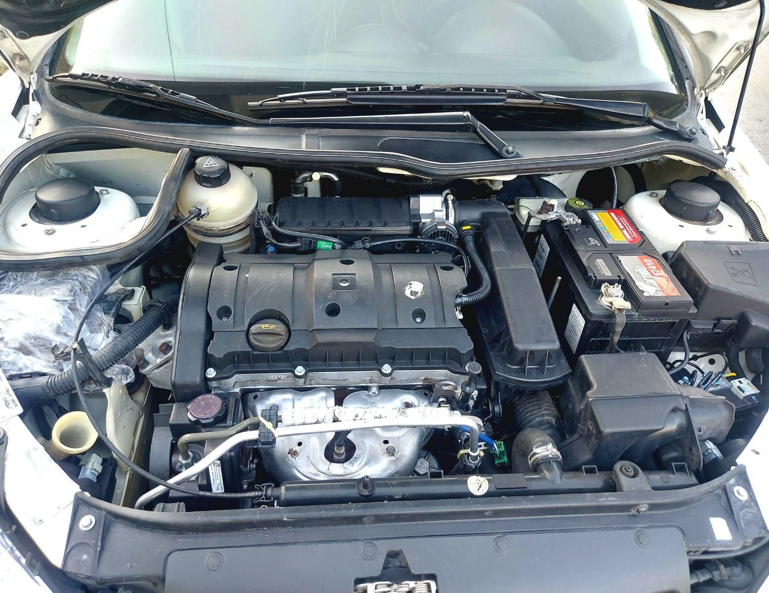 پژو ۲۰۶ صندوق دار v8 - 1390
