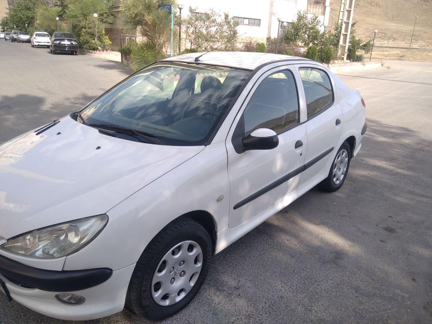 خودرو پژو، ۲۰۶ صندوق دار آگهی ann_18726339