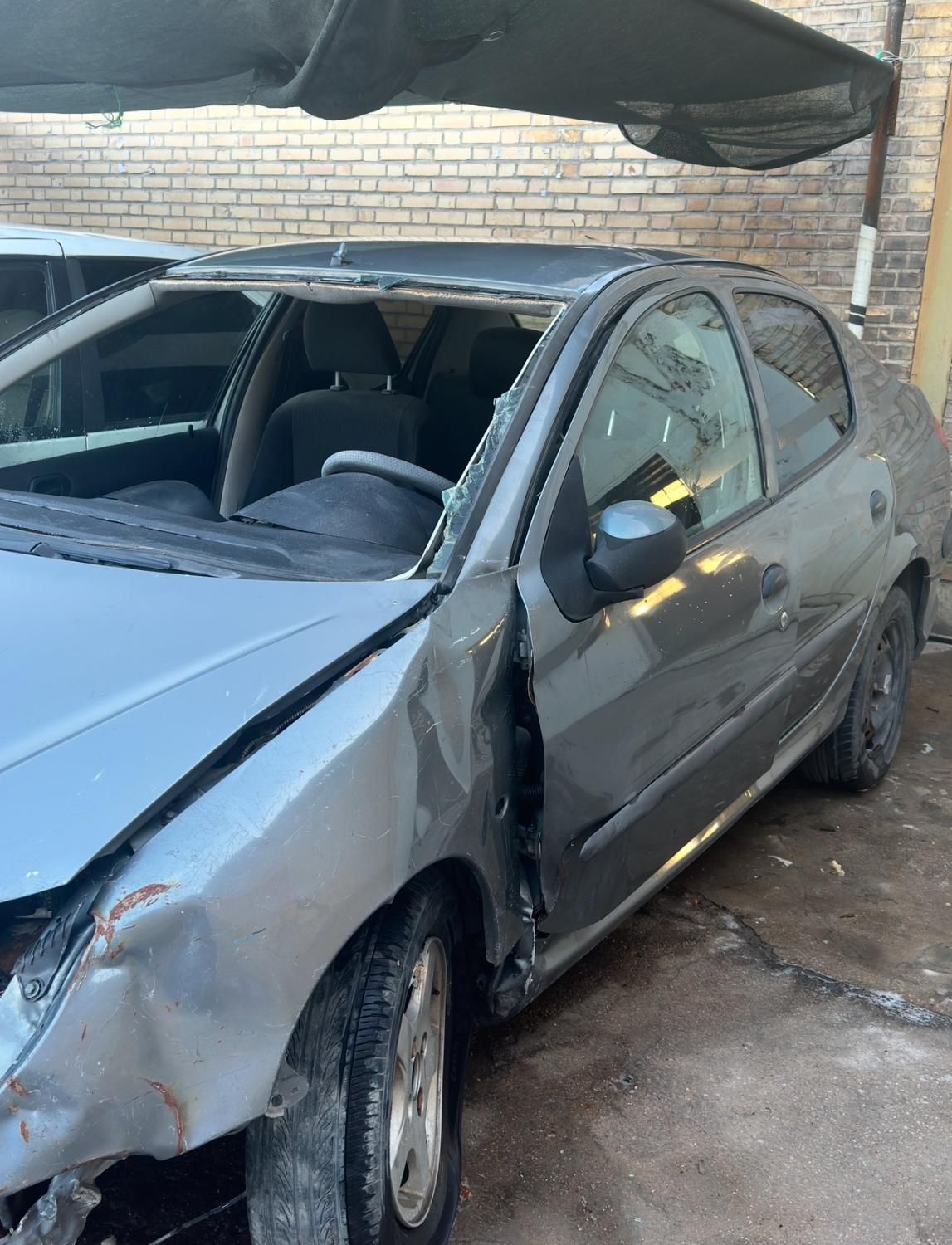 پژو ۲۰۶ صندوق دار v8 - 1390
