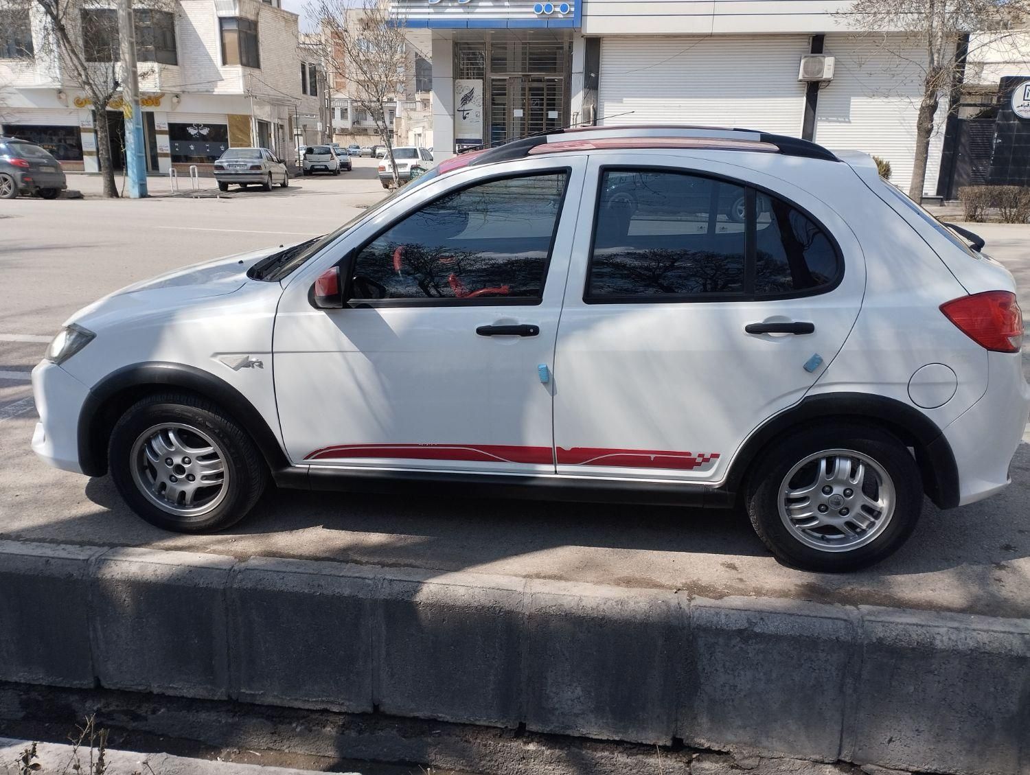 کوییک R دنده‌ای - 1401