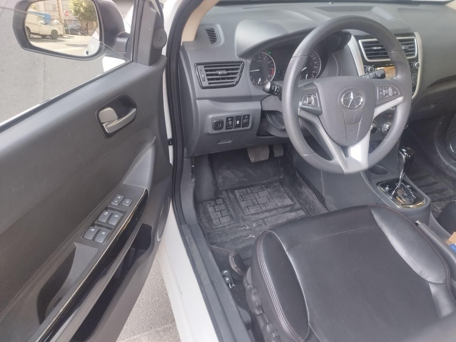جک J4 اتوماتیک ساده - 1402