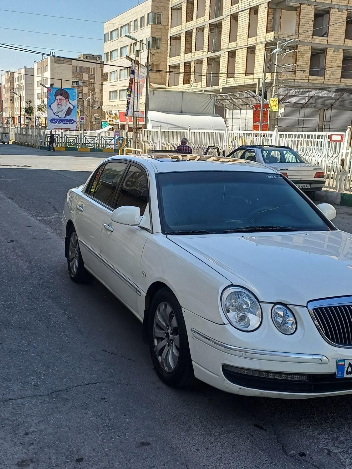 کیا اپیروس سوپر رویال - 2009