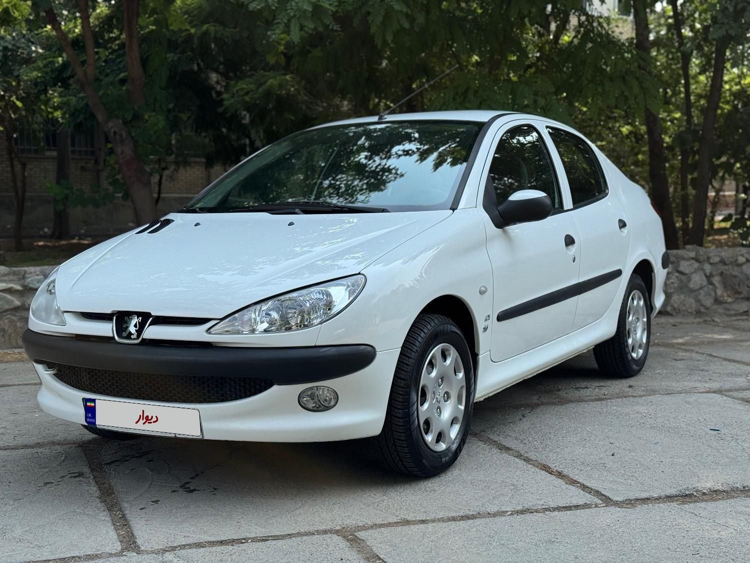 پژو ۲۰۶ صندوق دار v8 - 1398