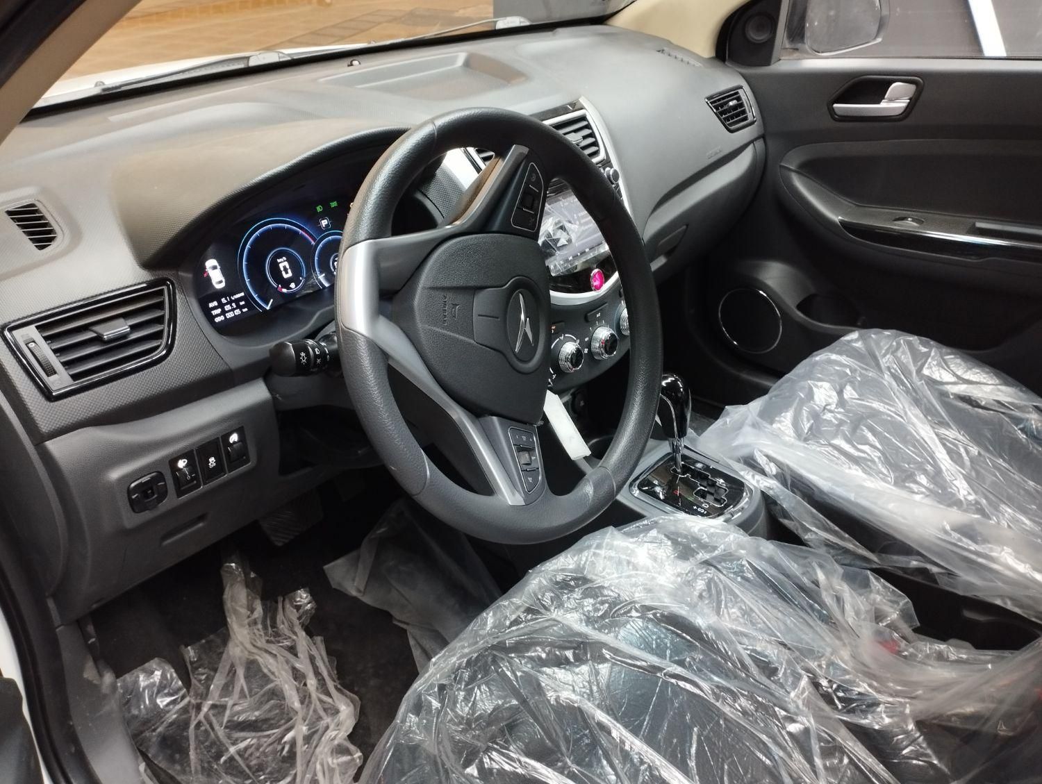 جک J4 اتوماتیک ساده - 1403
