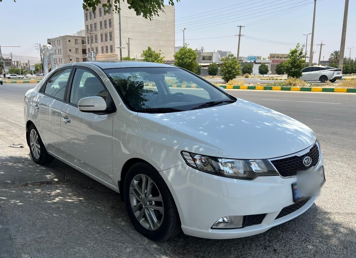 خودرو کیا، سراتو مونتاژ آگهی ann_18727964