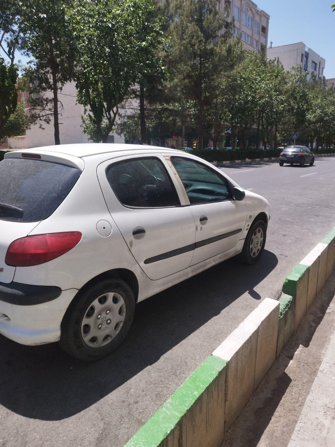 پژو 206 تیپ 2 - 1390
