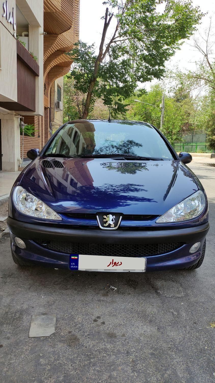 پژو ۲۰۶ صندوق دار v8 - 1391