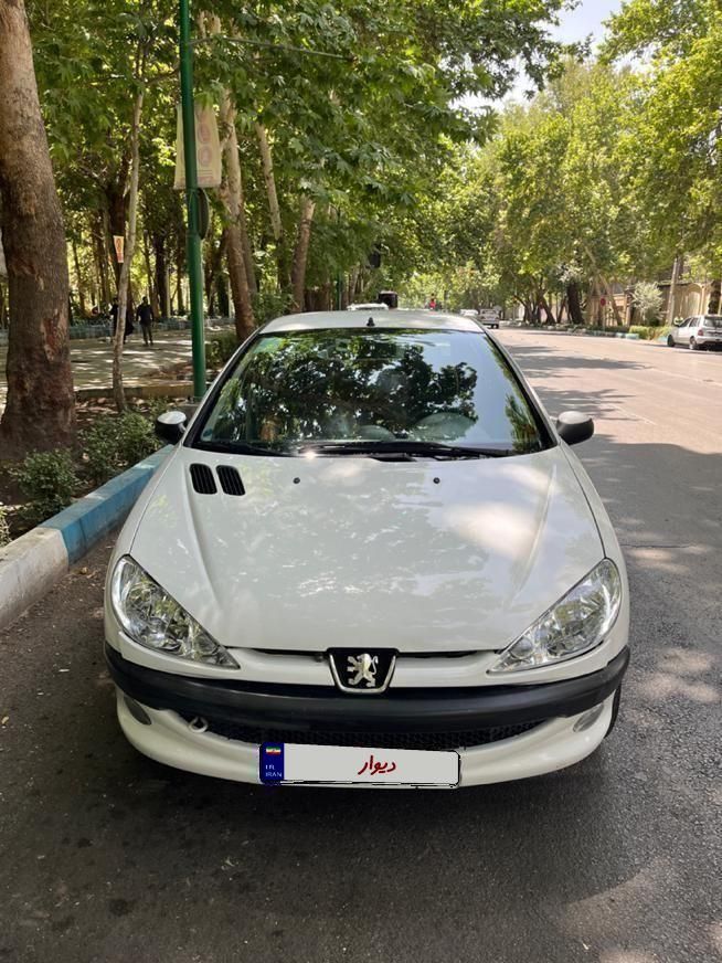 پژو ۲۰۶ صندوق دار v8 - 1395