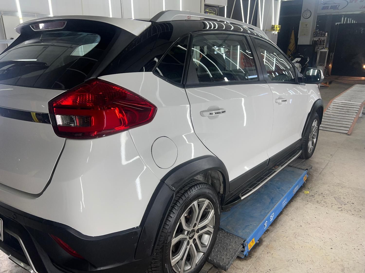 ام وی ام X22 دنده‌ای لاکچری - 1398