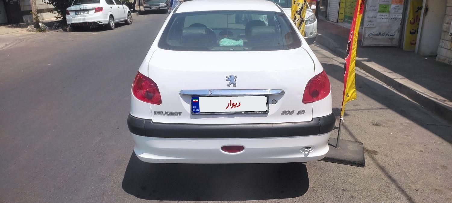 پژو ۲۰۶ صندوق دار v8 - 1390