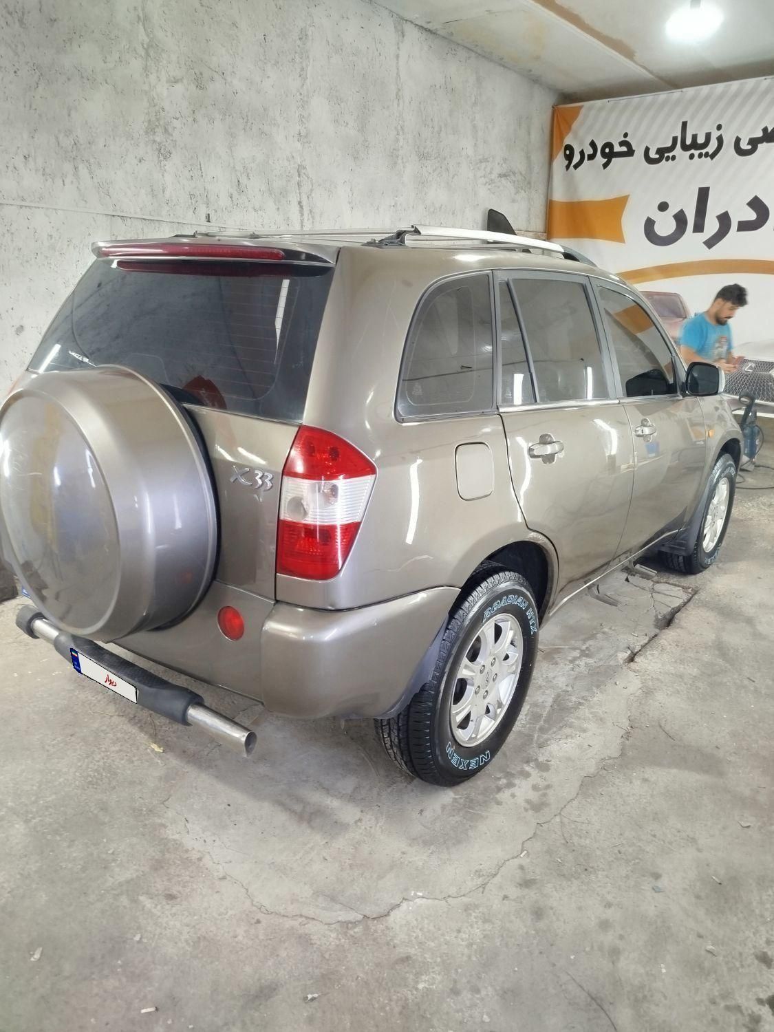 خودرو ام وی ام، X33 آگهی ann_18728599