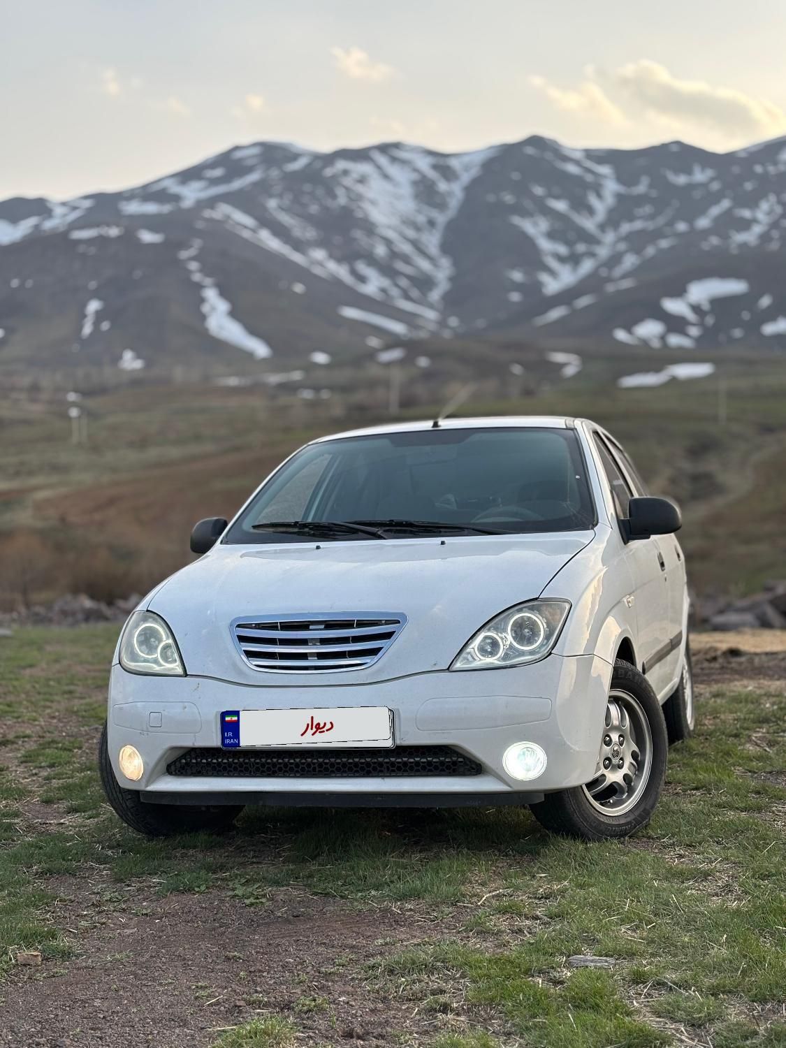 تیبا صندوق دار SX - 1393