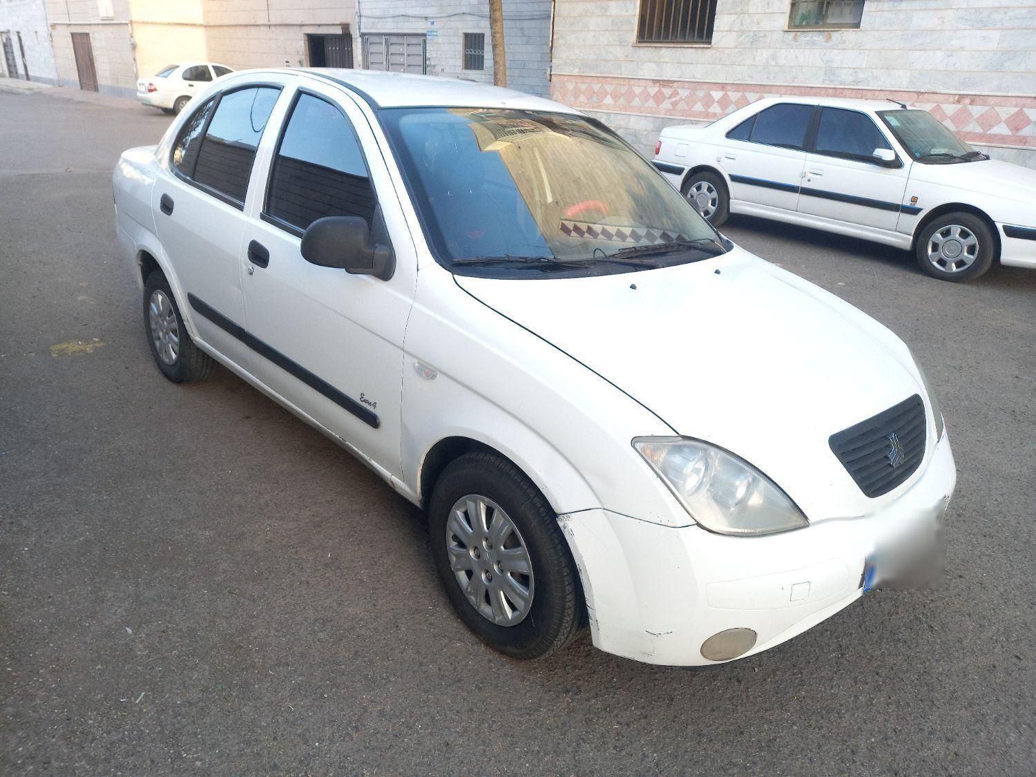تیبا صندوق دار SX - 1392