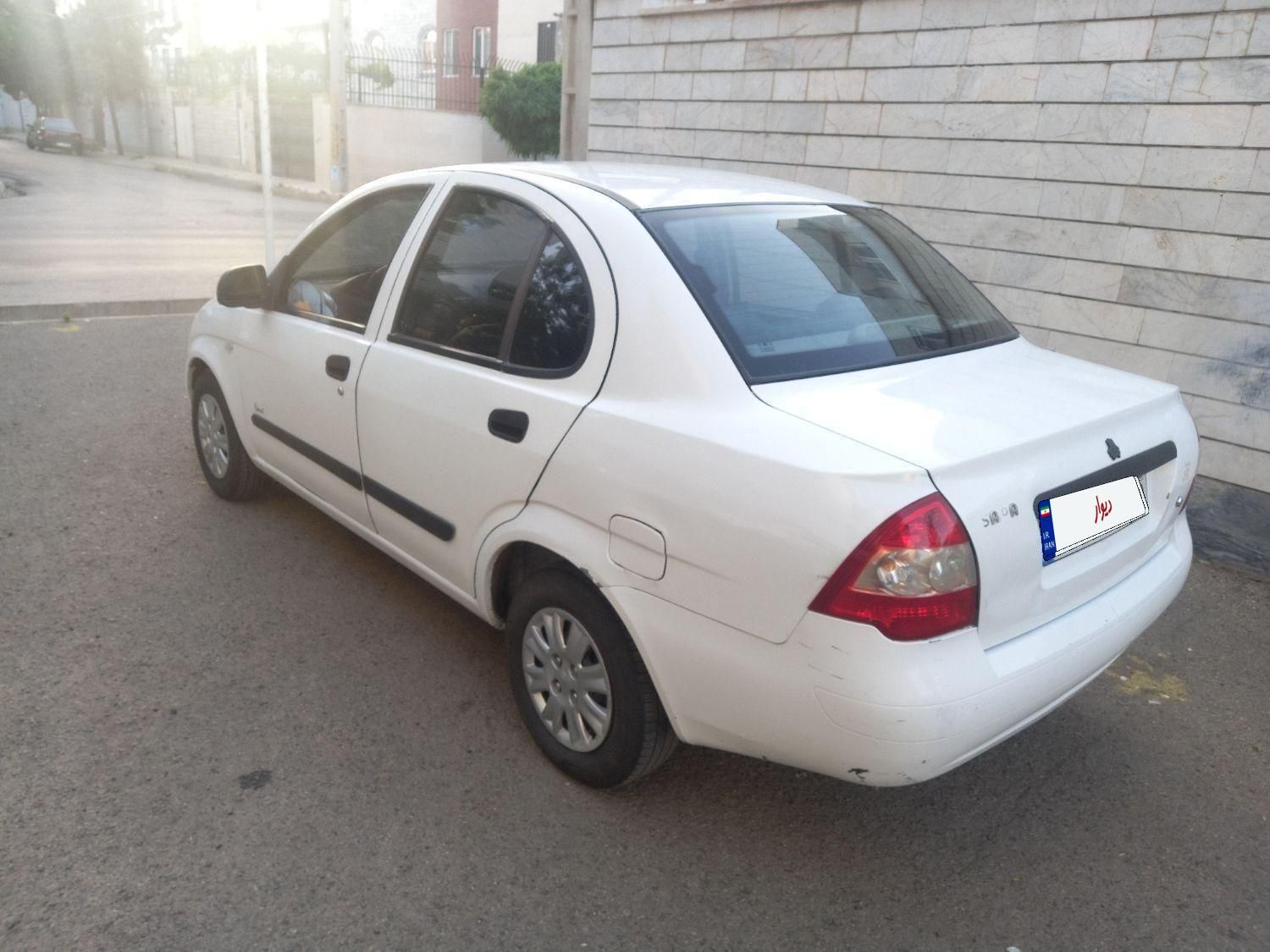 تیبا صندوق دار SX - 1392