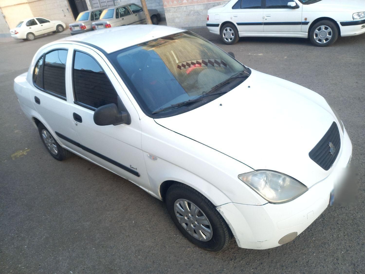 تیبا صندوق دار SX - 1392