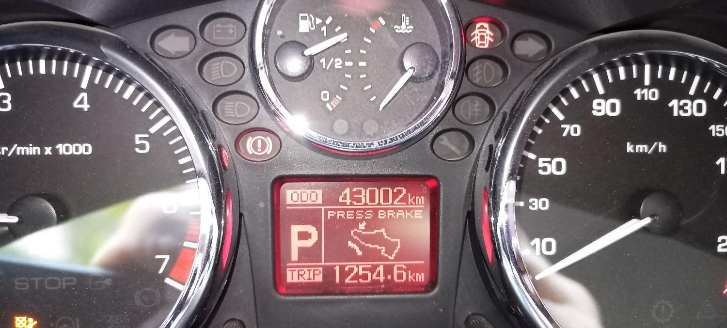 پژو 207 اتوماتیک - 1400