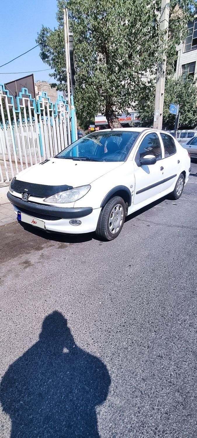 پژو ۲۰۶ صندوق دار v8 - 1392
