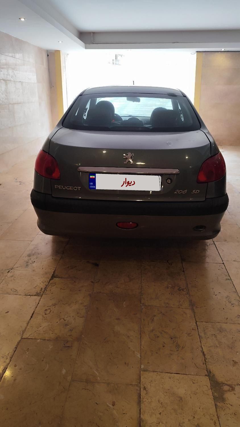 پژو ۲۰۶ صندوق دار v8 - 1395