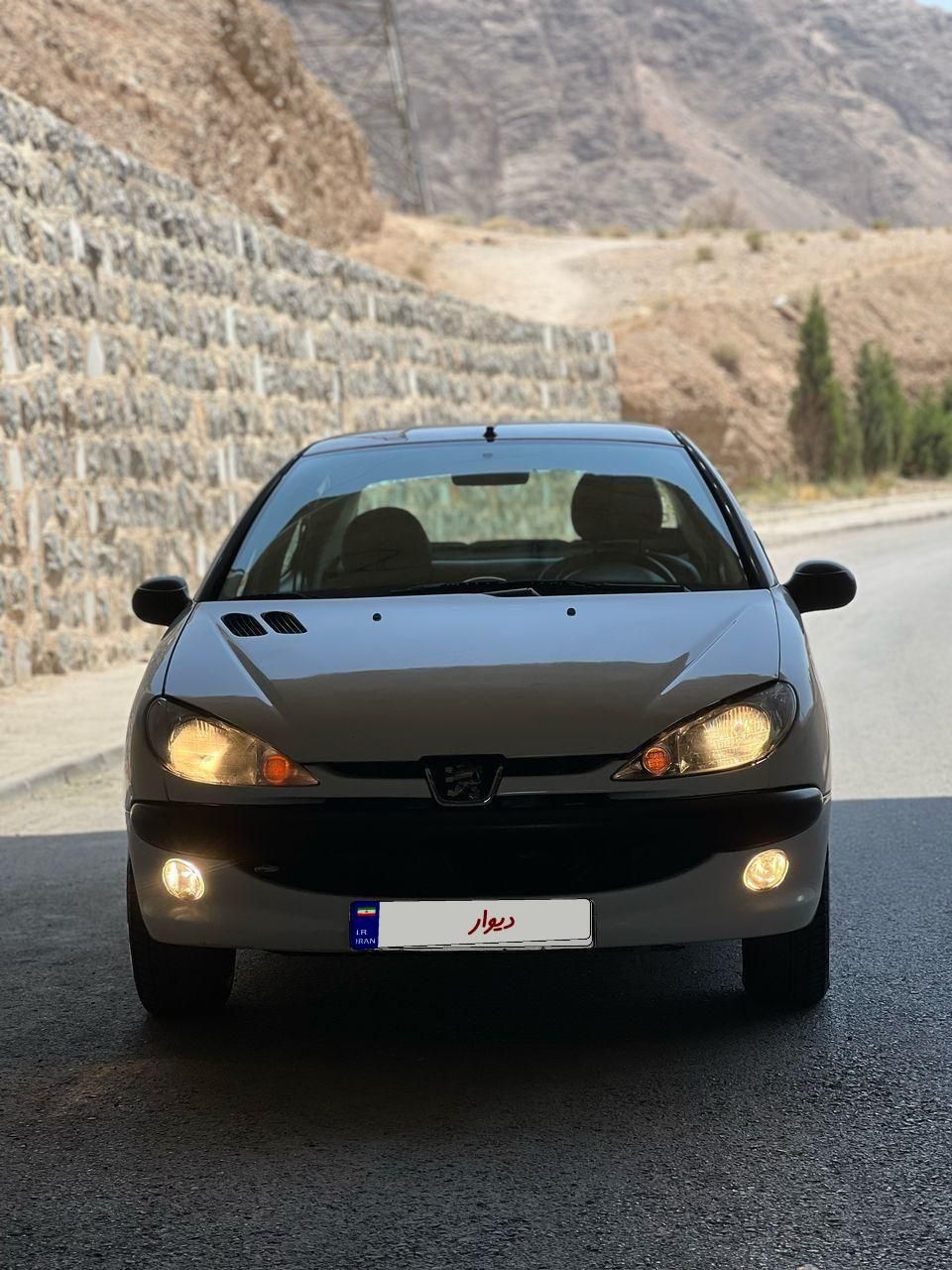 پژو ۲۰۶ صندوق دار v8 - 1393