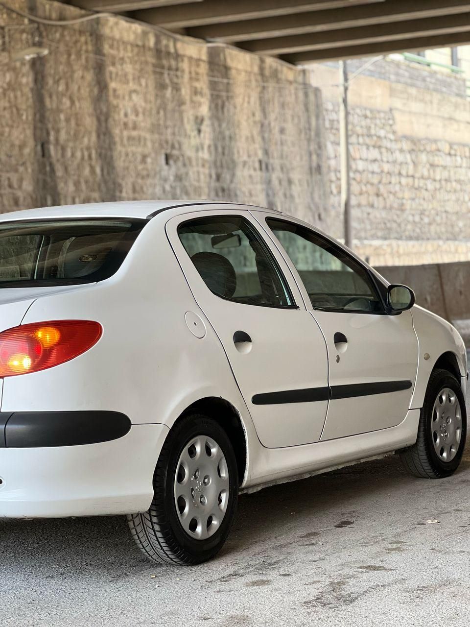 خودرو پژو، ۲۰۶ صندوق دار آگهی ann_18731167