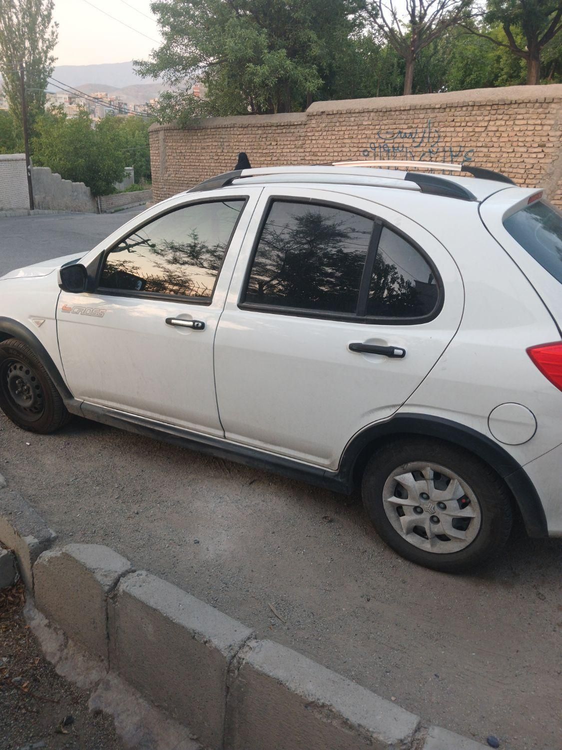 خودرو کوییک، معمولی آگهی ann_18731540