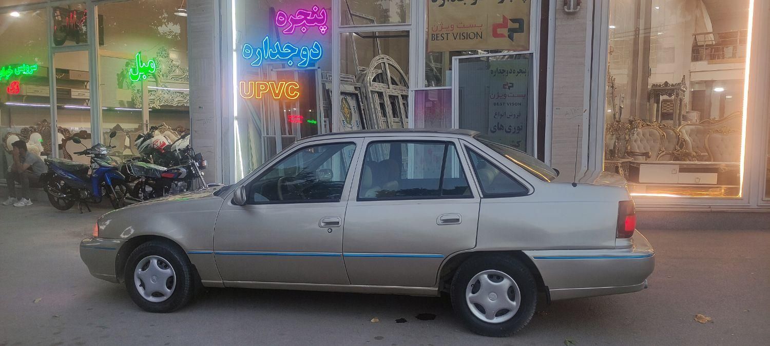 دوو سیلو سدان - 1382