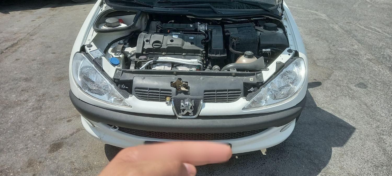 پژو ۲۰۶ صندوق دار v8 - 1398