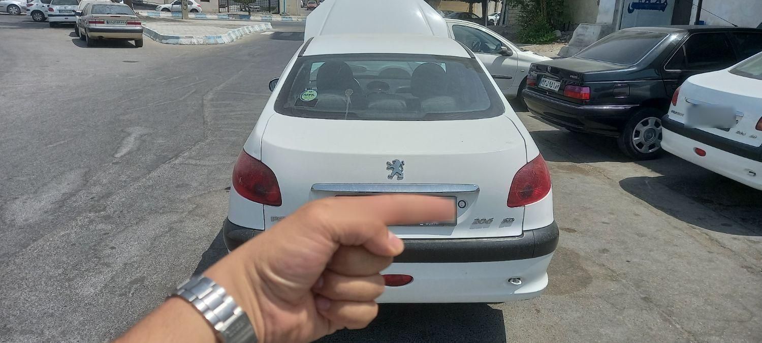پژو ۲۰۶ صندوق دار v8 - 1398