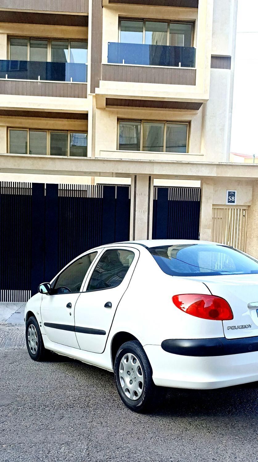 پژو ۲۰۶ صندوق دار v8 - 1393