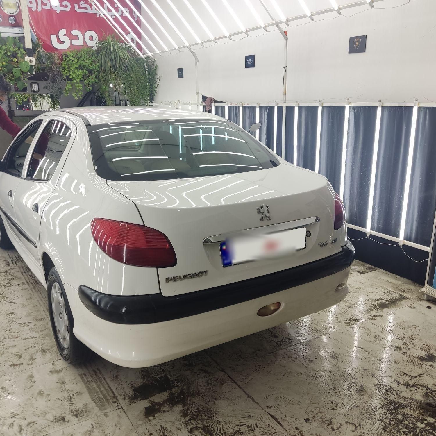 پژو ۲۰۶ صندوق دار v8 - 1389