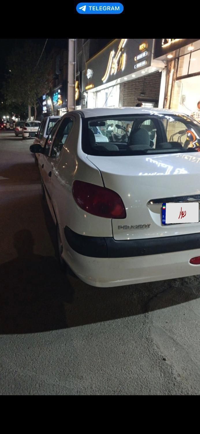 پژو ۲۰۶ صندوق دار v8 - 1396