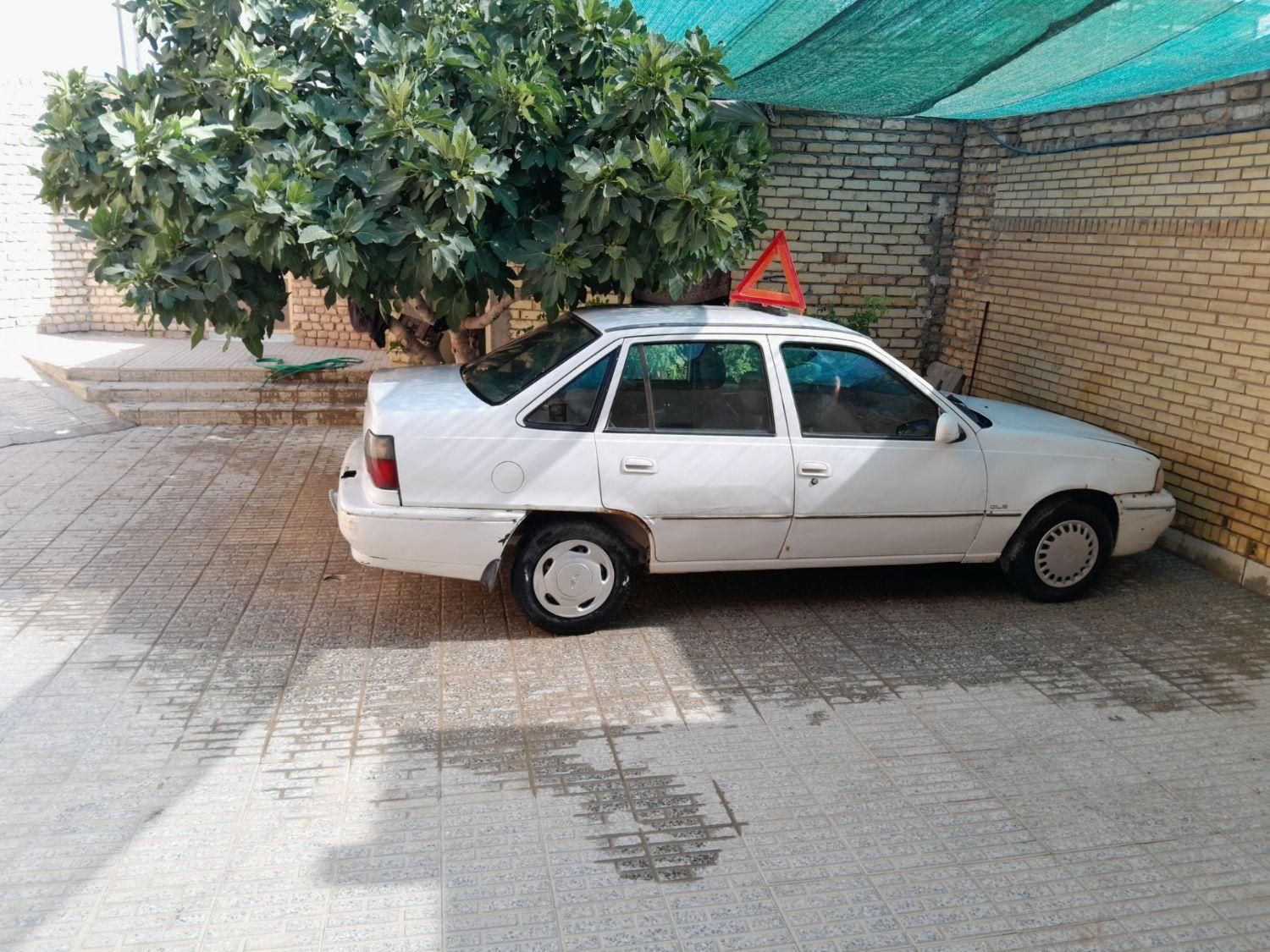 دوو سیلو سدان - 1381