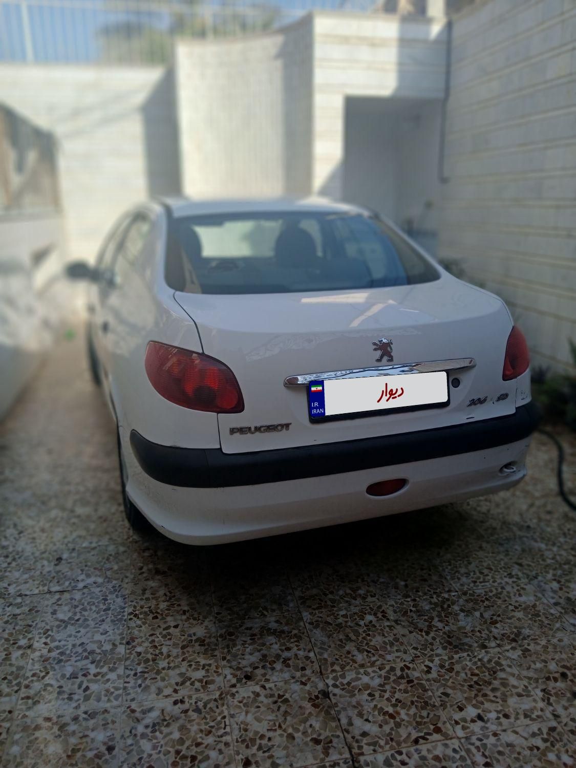 پژو ۲۰۶ صندوق دار v8 - 1394