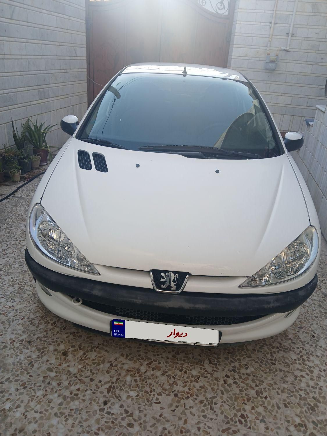 پژو ۲۰۶ صندوق دار v8 - 1394
