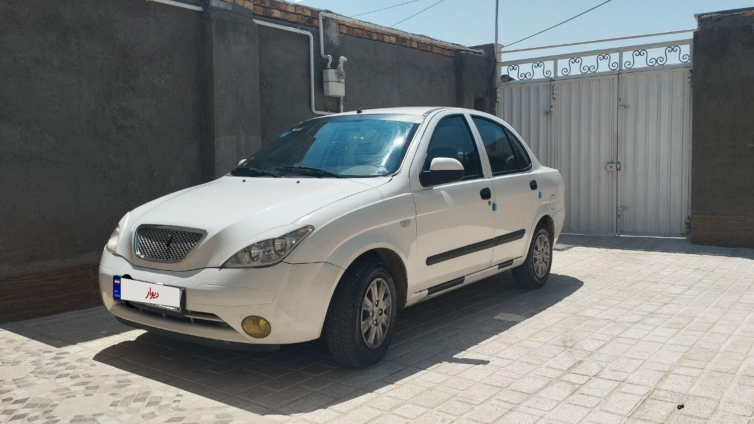 تیبا صندوق دار EX - 1392