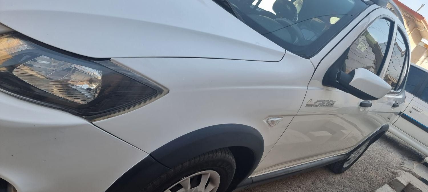 خودرو کوییک، معمولی آگهی ann_18738766