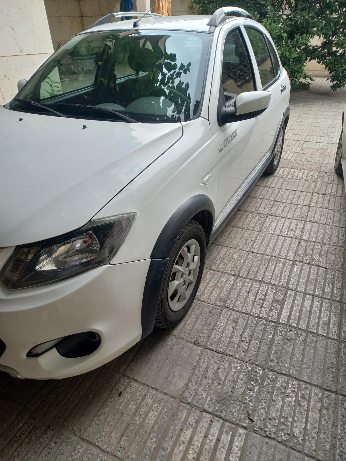 خودرو کوییک، معمولی آگهی ann_18738960