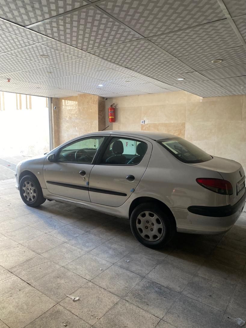 پژو ۲۰۶ صندوق دار v8 - 1386