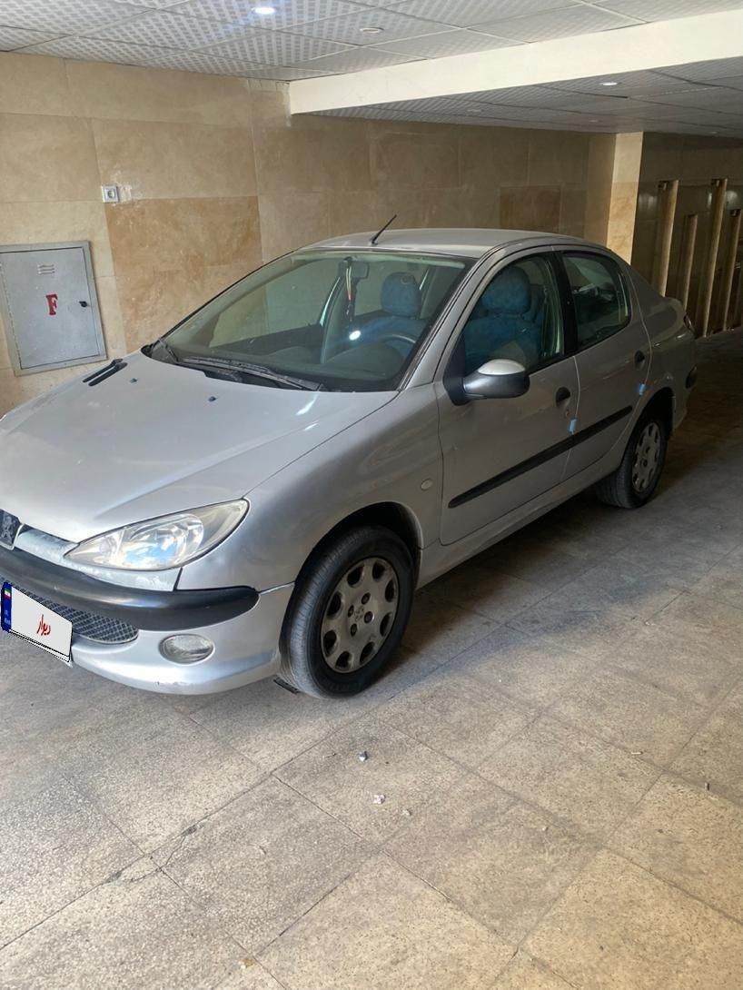 پژو ۲۰۶ صندوق دار v8 - 1386